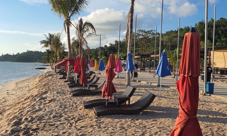 Fasilitas Pantai Melur Batam