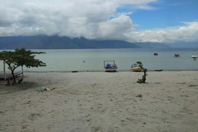 Kegiatan yang Menarik di Pantai Parbaba Samosir
