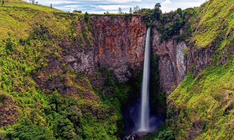 Air Terjun Sipiso-Piso
