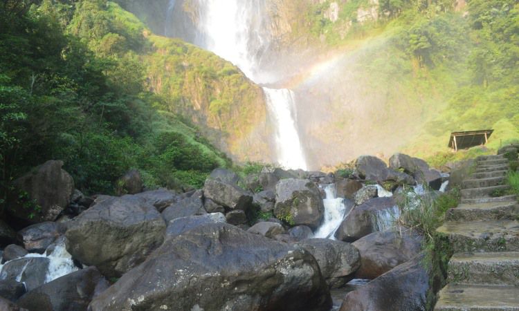 Fasilitas Air Terjun Ponot