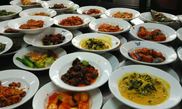 10 Makanan Khas Lahat yang Unik dan Terkenal Lezat