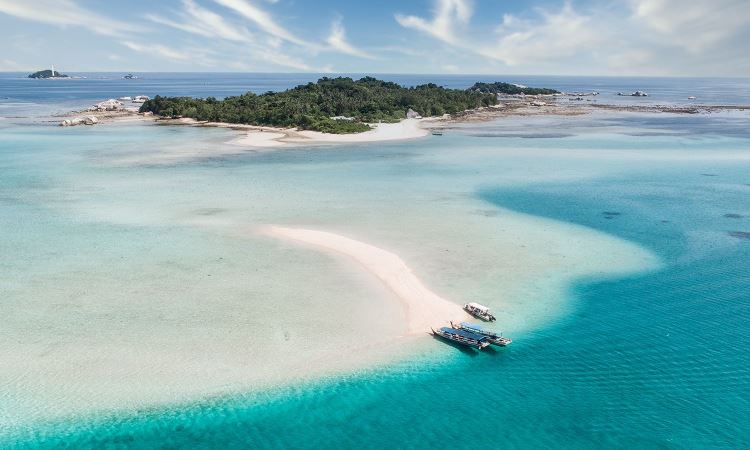 Pulau Pasir, Surga Bahari Tersembunyi Nan Eksotis di Belitung