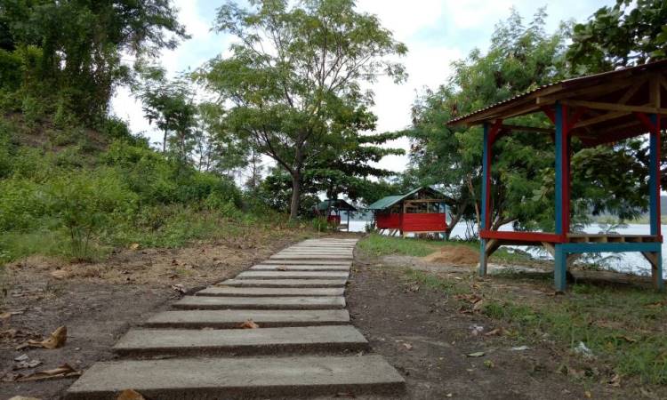 Alamat Pantai Queen Artha Pesawaran