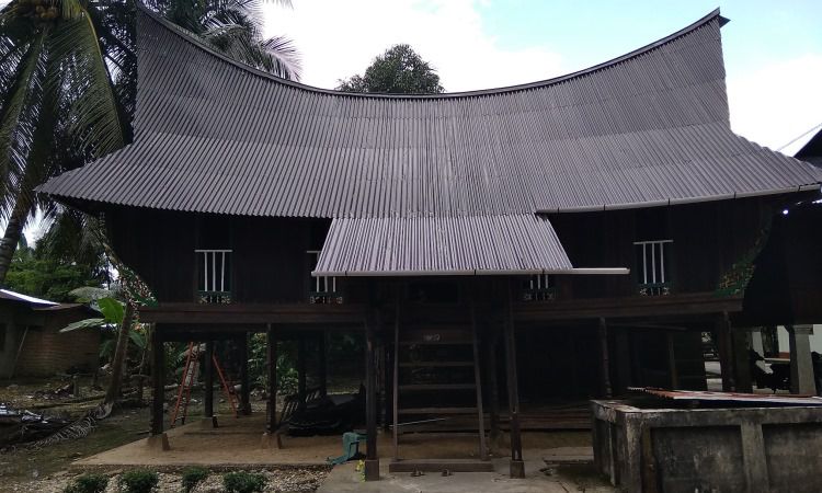 Daya Tarik Rumah Lontiok Kampar