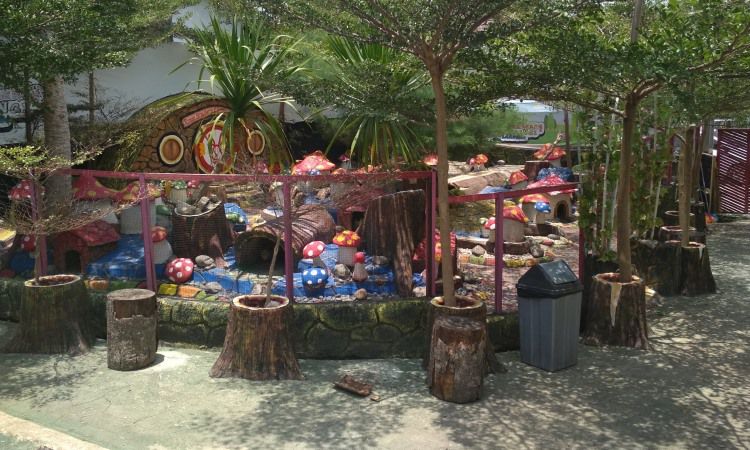 Fasilitas Rumah Strawberry Taman Kelinci Lampung