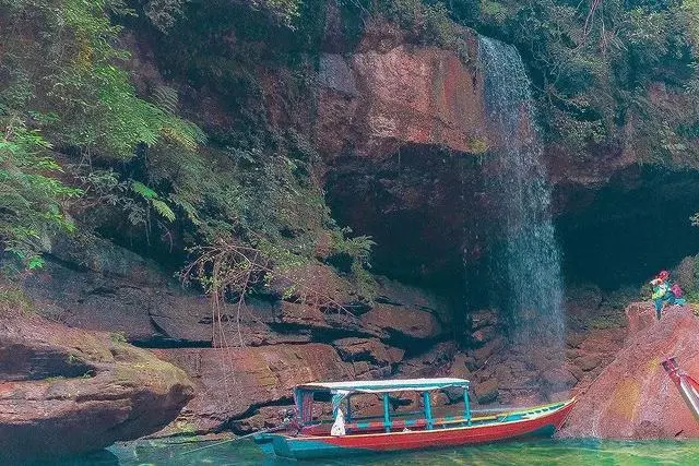 Kegiatan Menarik di Air Terjun Gulamo