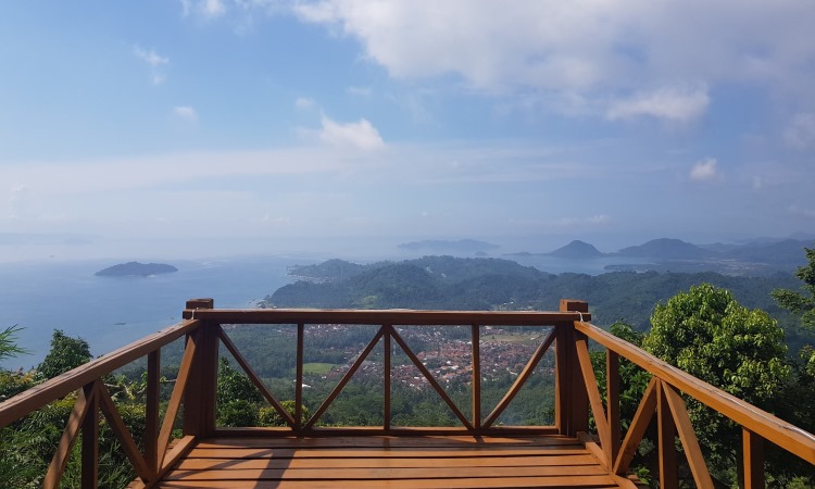 Daya Tarik Lain Muncak Tirtayasa Pesawaran