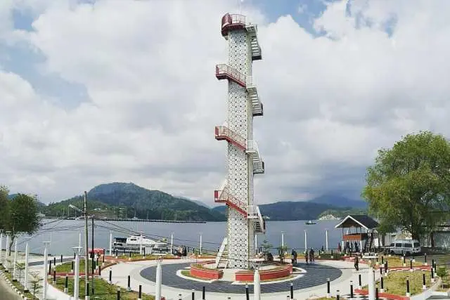 Menara Merah Putih