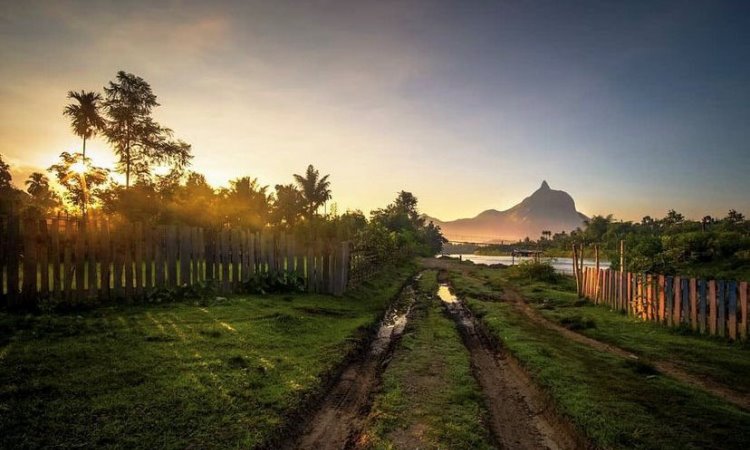 Alamat Bukit Jempol Lahat