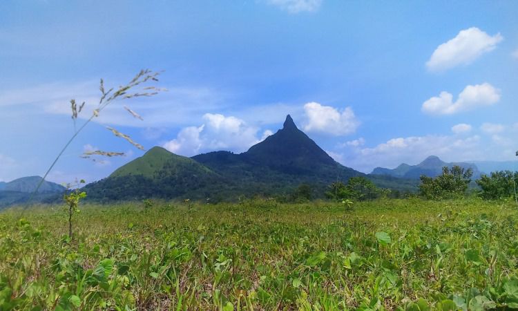 Alamat Bukit Serelo Lahat