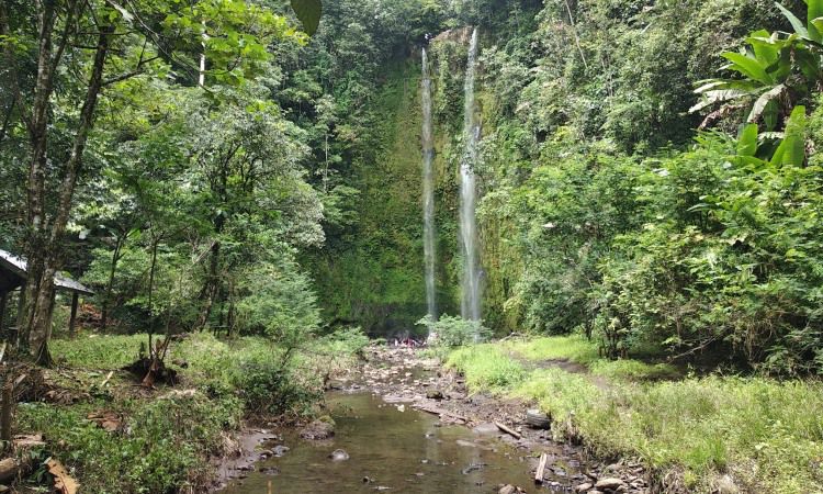 Alamat Curup Embun Paragalam
