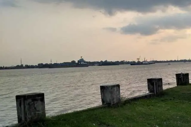 Fasilitas Sungai Gerong