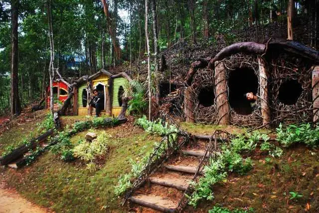 Aktivitas Menarik Lembah Pelangi