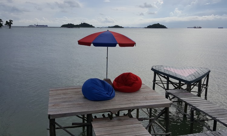 Aktivitas Pantai Viovio Batam