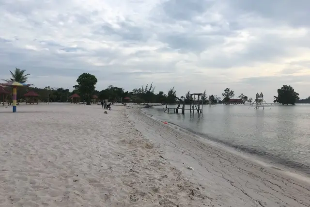 Alamat Pantai Viovio