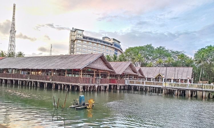 Daya Tarik Golden Prawn Batam