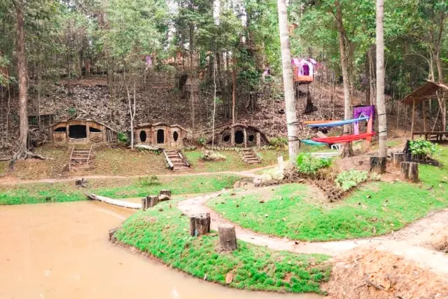 Daya Tarik Lembah Pelangi