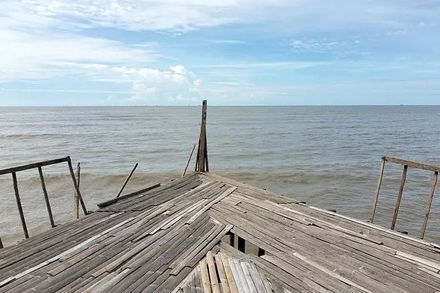 Daya Tarik Pantai Putra Deli