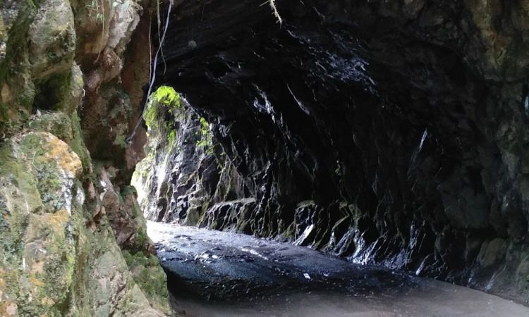 Tiket Batu Lubang Tapanuli Tengah