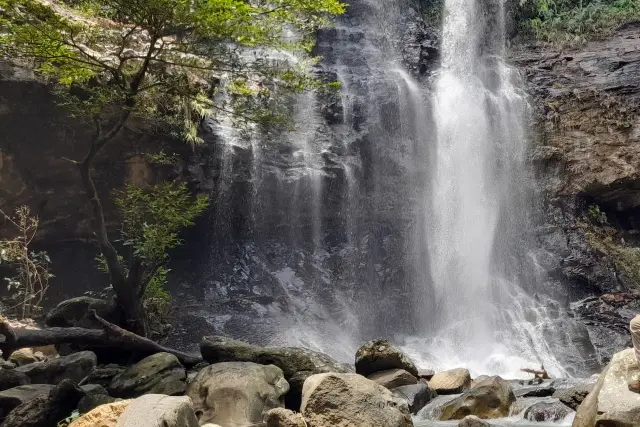 Alamat Air Terjun Bidadari