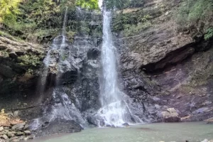 Daya Tarik Air Terjun Bidadari
