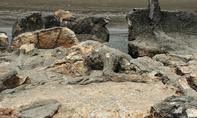 Daya Tarik Batu Malin Kundang Padang