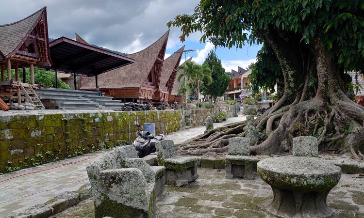 Daya Tarik Pulau Samosir