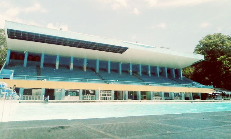 Fasilitas Kolam Renang Teratai Padang