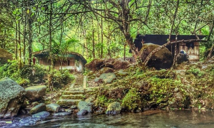 Fasilitas Lubuk Paraku Padang