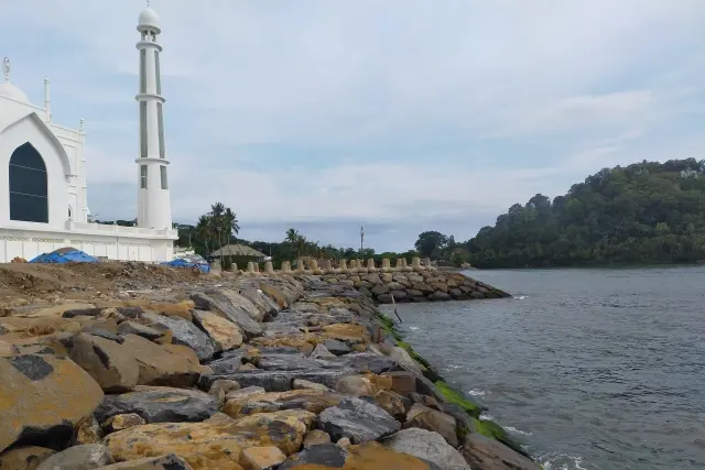 Fasilitas Masjid Al Hakim