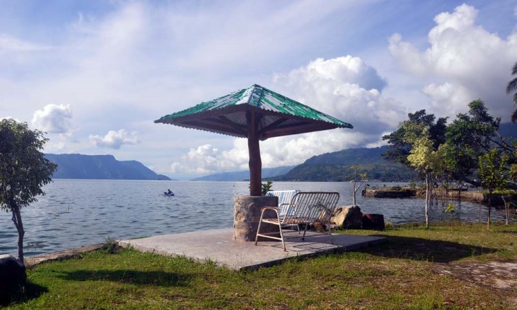 Fasilitas Pulau Samosir