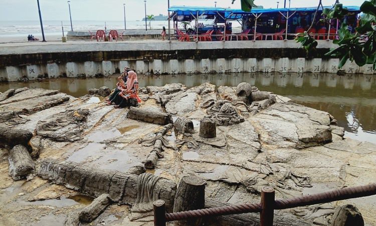 Kegiatan Batu Malin Kundang Padang