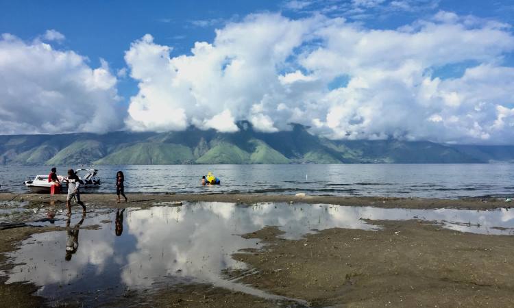 Kegiatan di Pulau Samosir