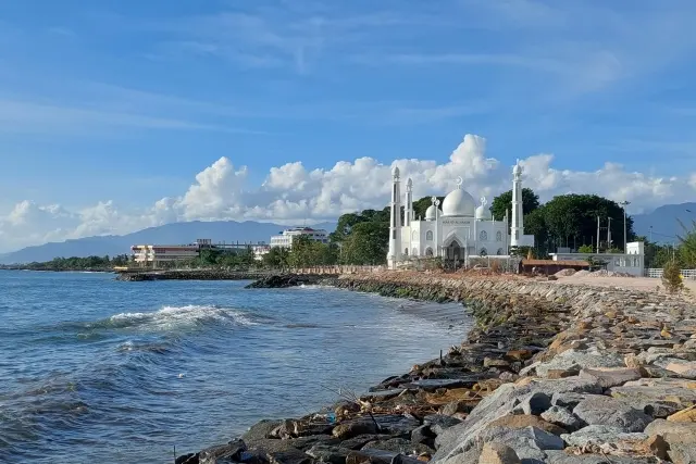 Sejarah Masjid Al Hakim