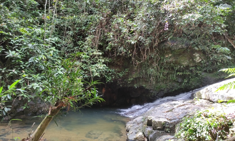 Alamat Air Terjun Batu Dinding