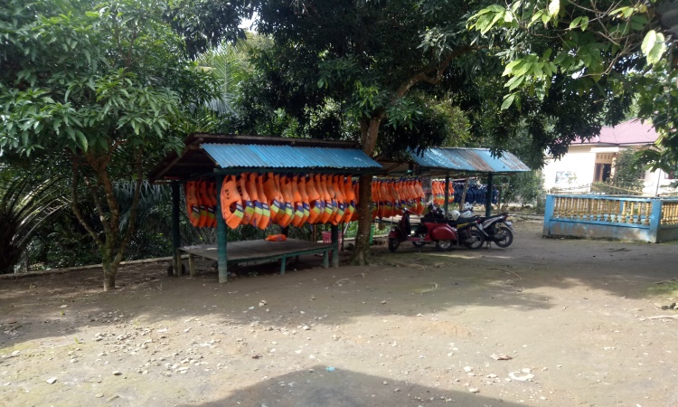 Alamat Air Terjun Tongkat