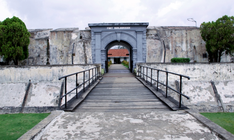 Alamat Benteng Marlborough