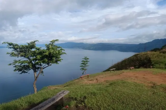 Bukit Senyum Motung, Wisata Alam yang Kaya Pesona di Toba Samosir