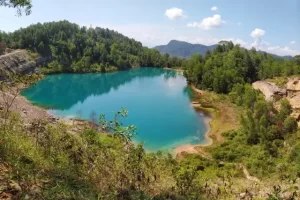Danau Biru Sawahlunto, Danau Eksotis Bekas Galian Tambang