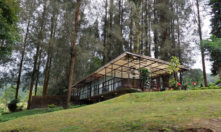 Fasilitas Danau Lau Kawar Karo