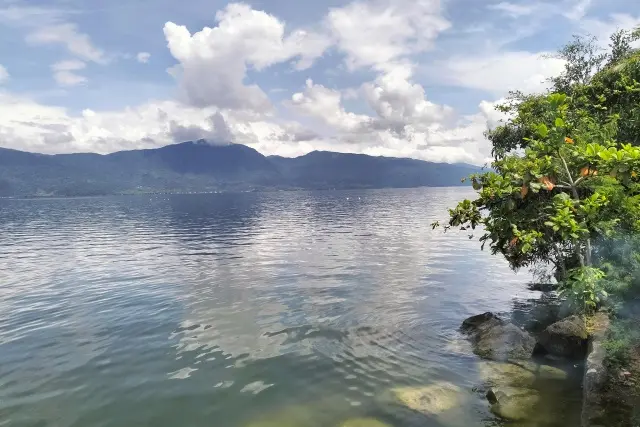 Fasilitas Danau Singkarak