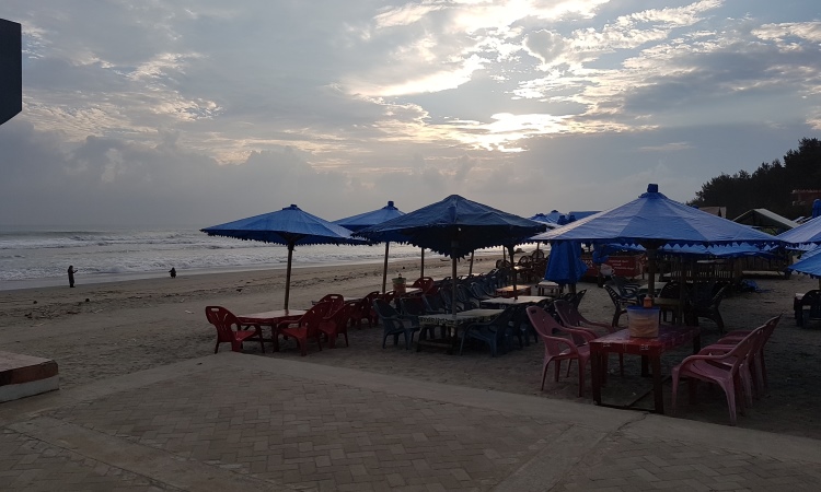 Fasilitas Pantai Panjang Bengkulu