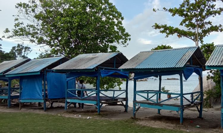Fasilitas Pantai Trikora Bintan