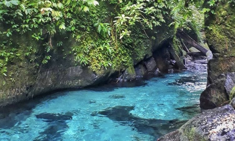 Fasilitas di Kolam Abadi