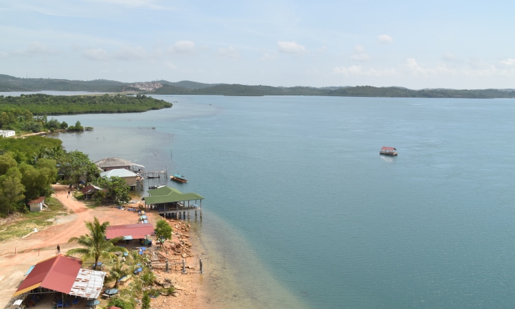 Kegiatan Menarik Jembatan Barelang