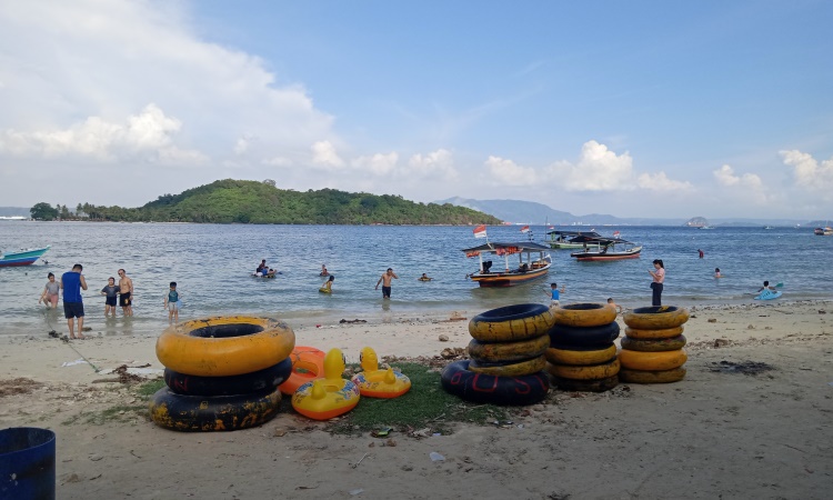 Kegiatan Menarik Pantai Mutun