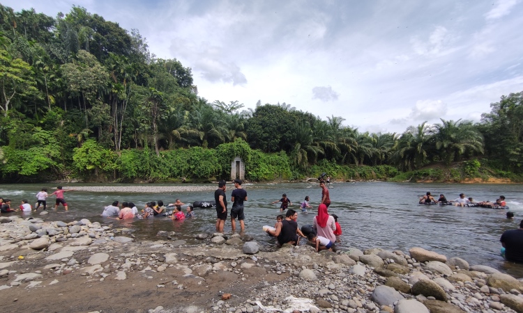 Kegiatan Menarik di Namu Sira-Sira