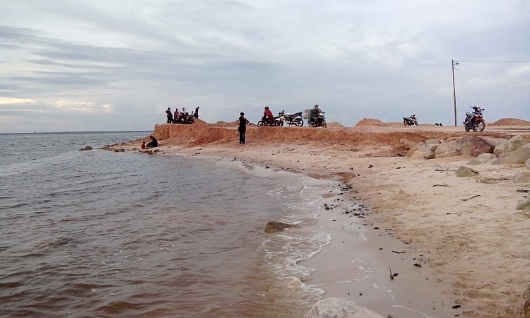 Kegiatan Menarik di Pantai Marina