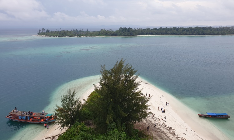 Kegiatan di Pulau Banyak