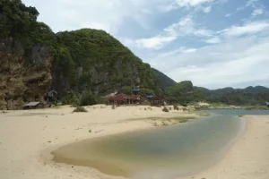 Pantai Lampuuk, Destinasi Pantai Nan Eksotis di Aceh Besar
